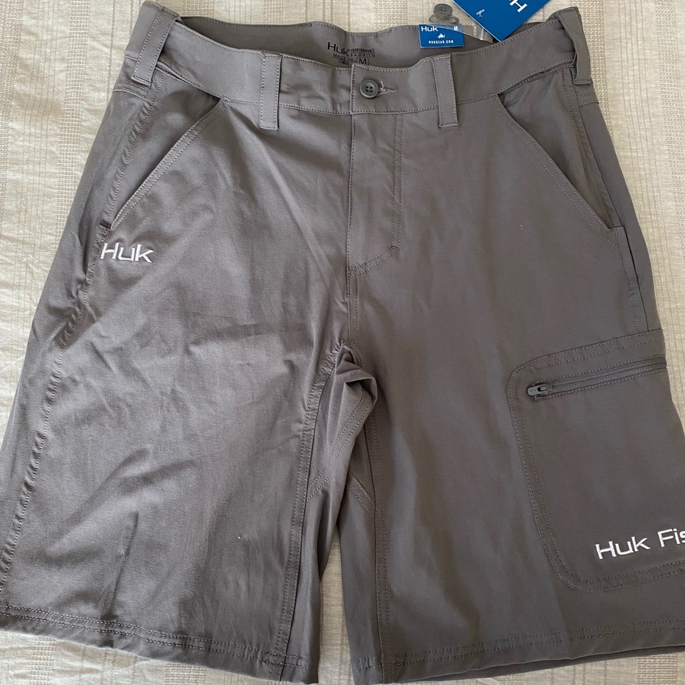 Men’s Gray Huk Fishing Shorts